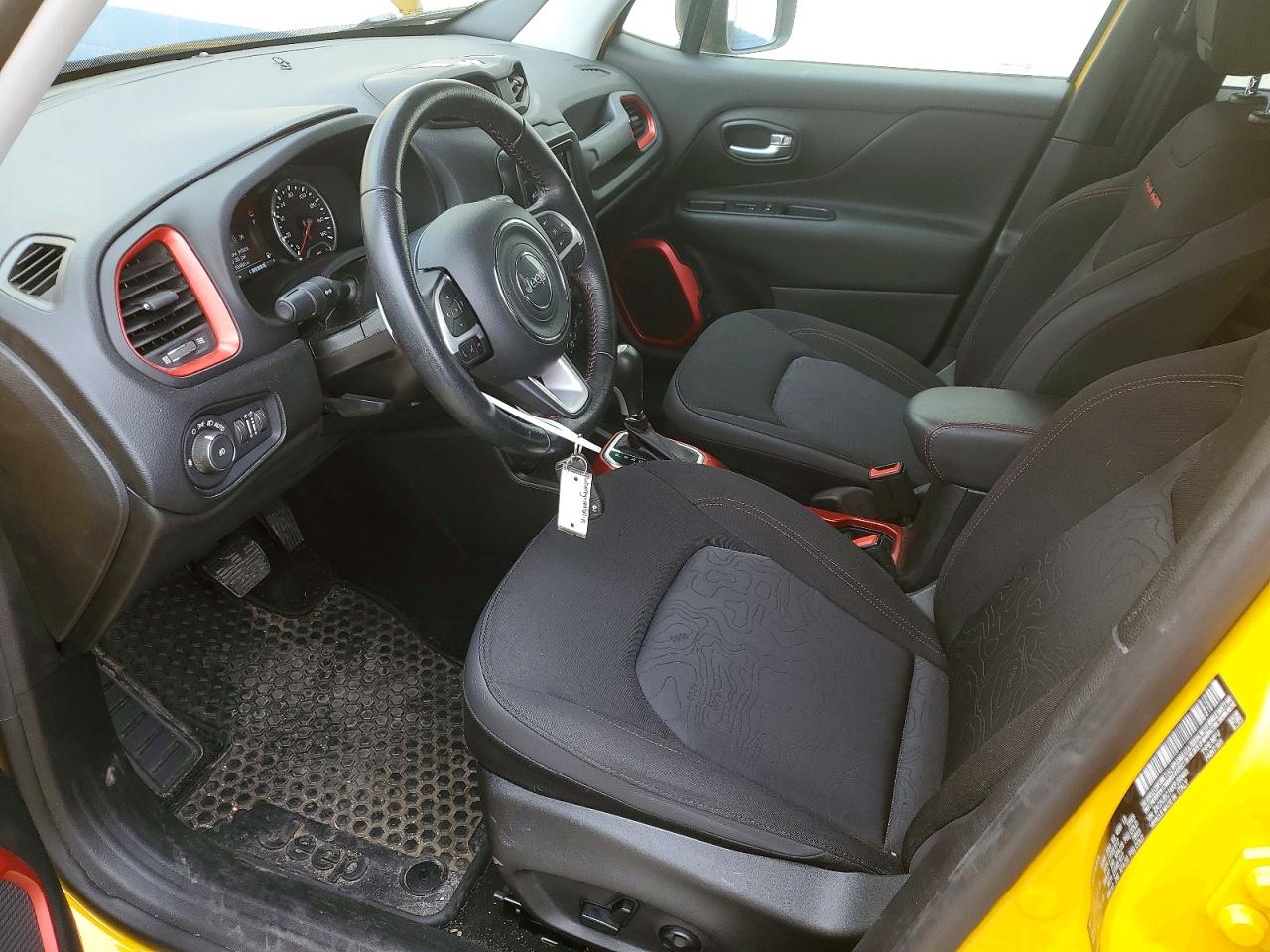 2019 JEEP RENEGADE TRAILHAWK photo 7