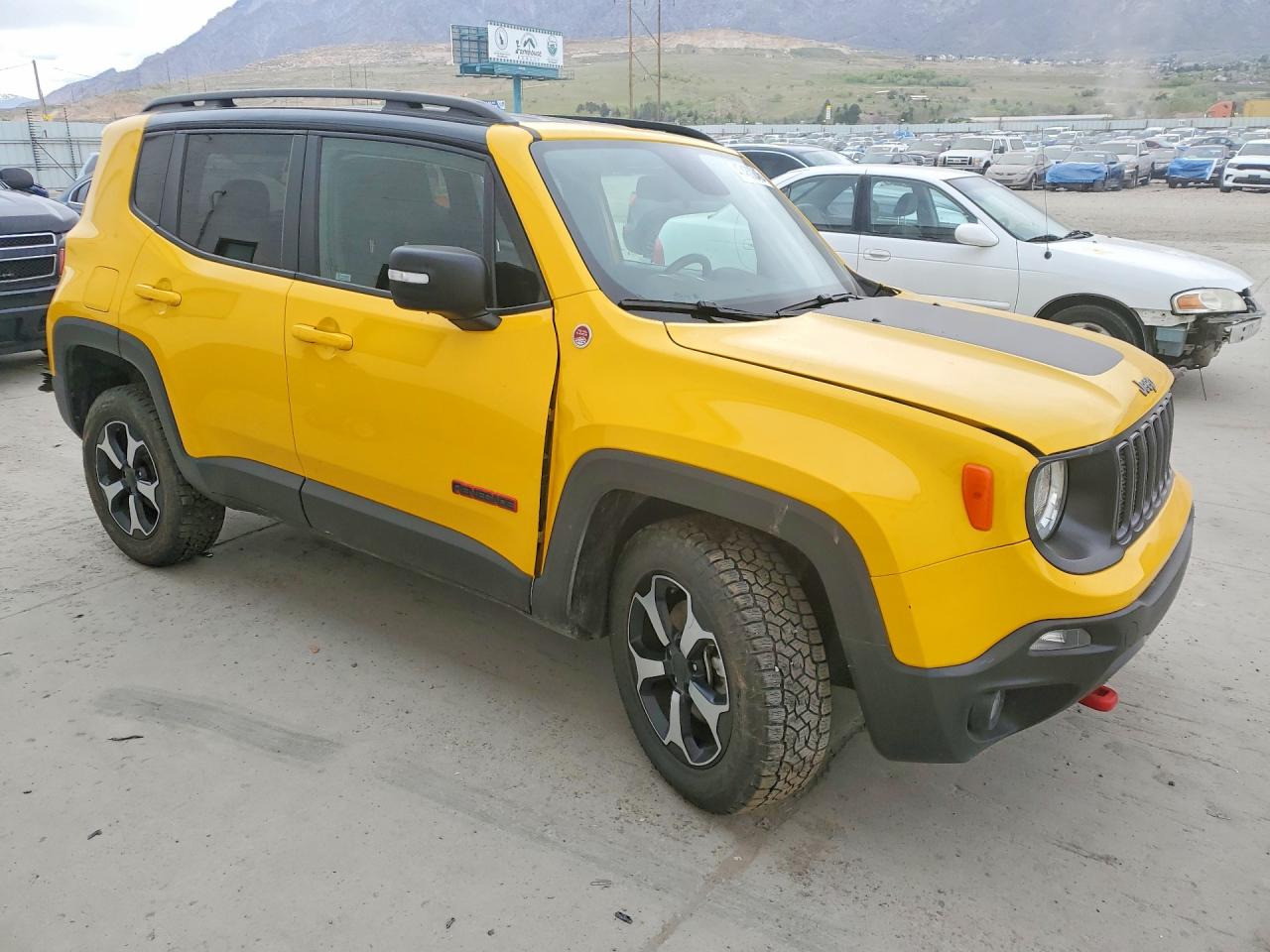 2019 JEEP RENEGADE TRAILHAWK photo 4