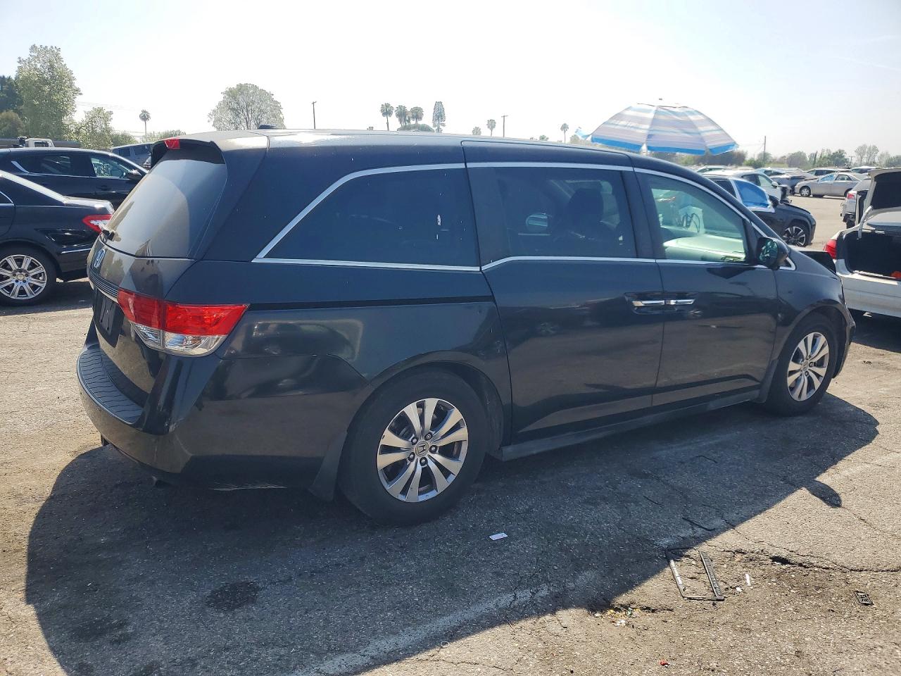 2014 HONDA ODYSSEY EXL photo 3