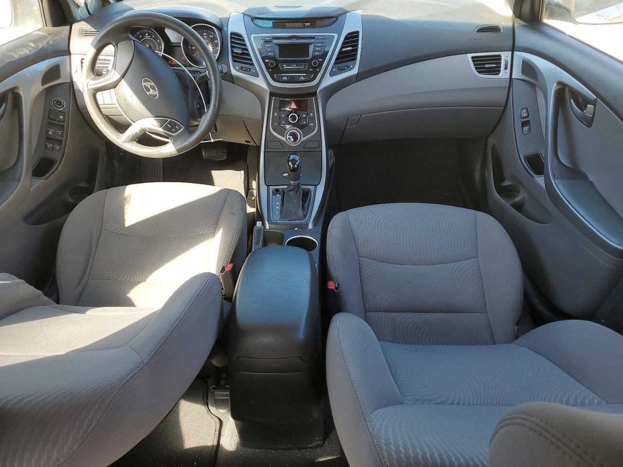 2016 HYUNDAI ELANTRA SE photo 22