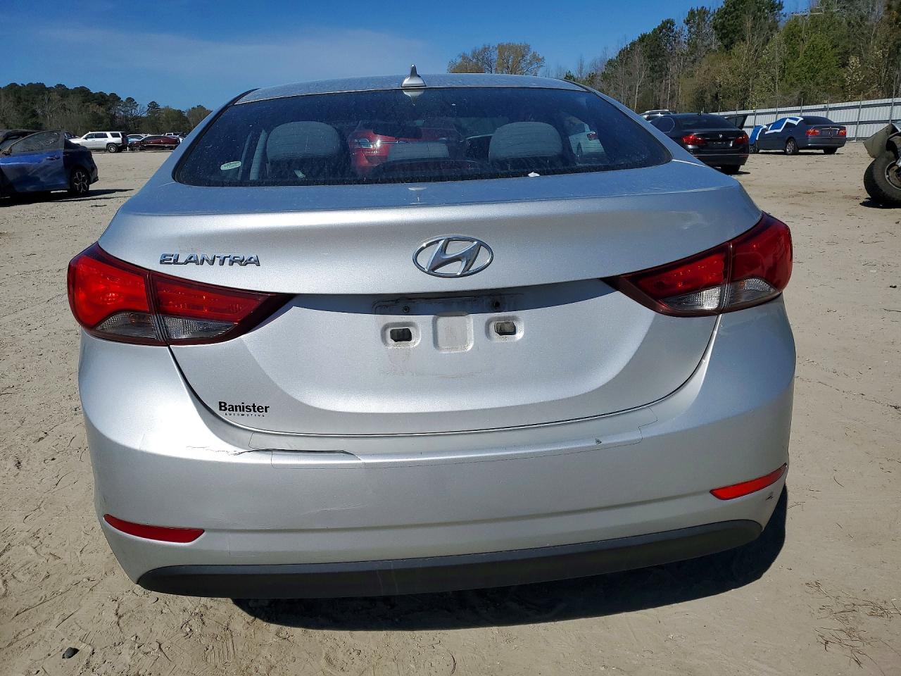 2016 HYUNDAI ELANTRA SE photo 16