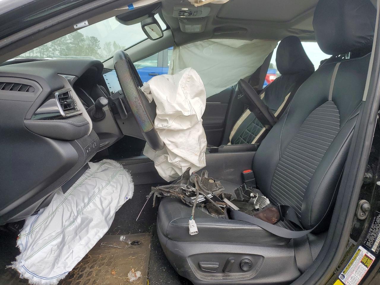 2022 TOYOTA CAMRY SE photo 13