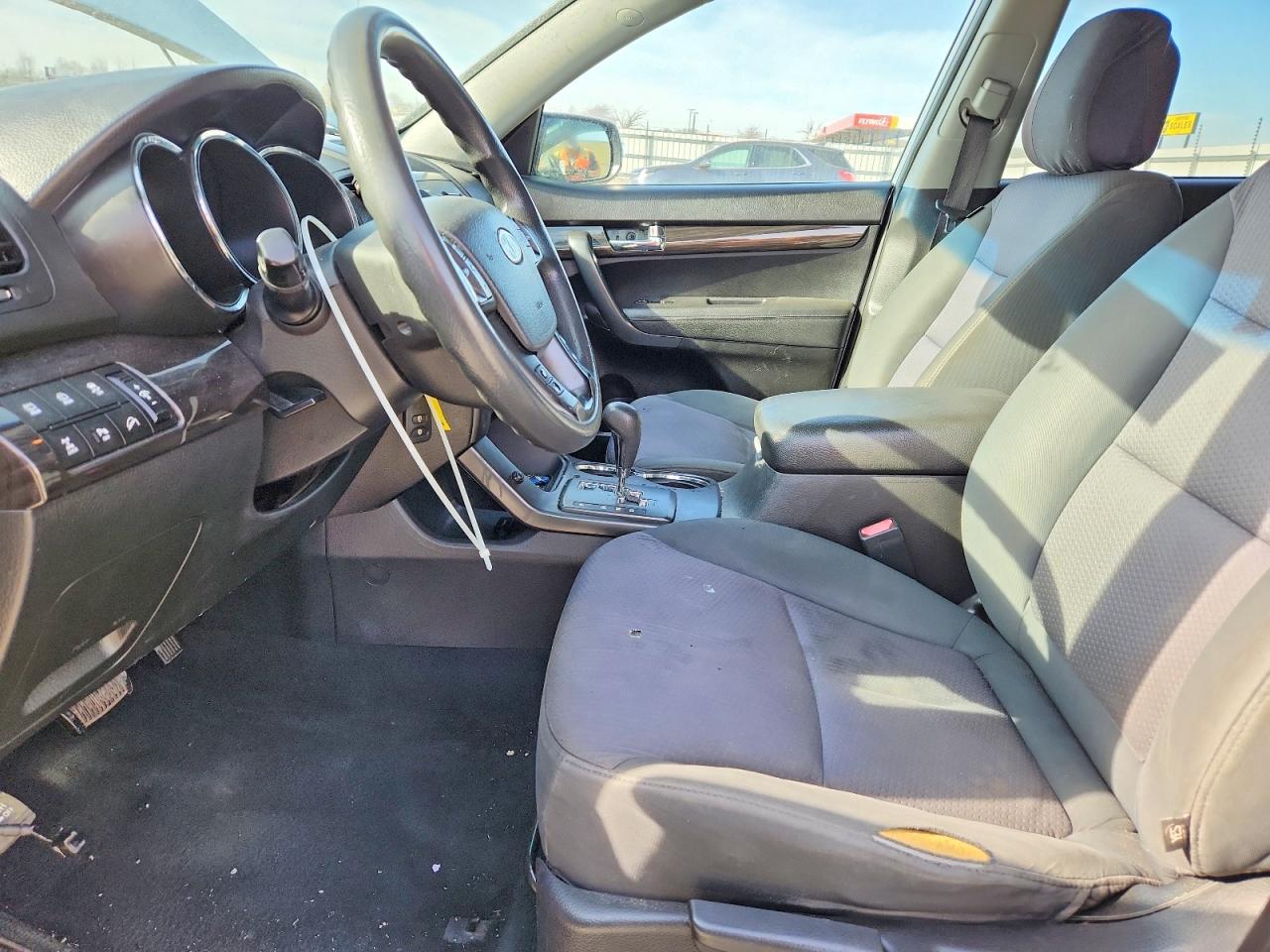 2012 KIA SORENTO photo 19