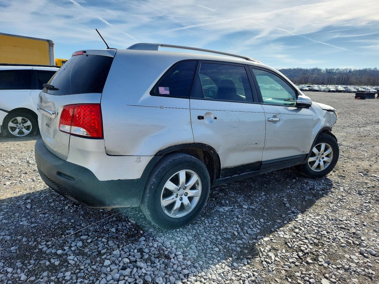 2012 KIA SORENTO photo 7