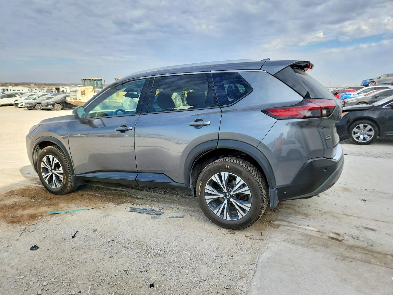 2021 NISSAN ROGUE SV photo 4