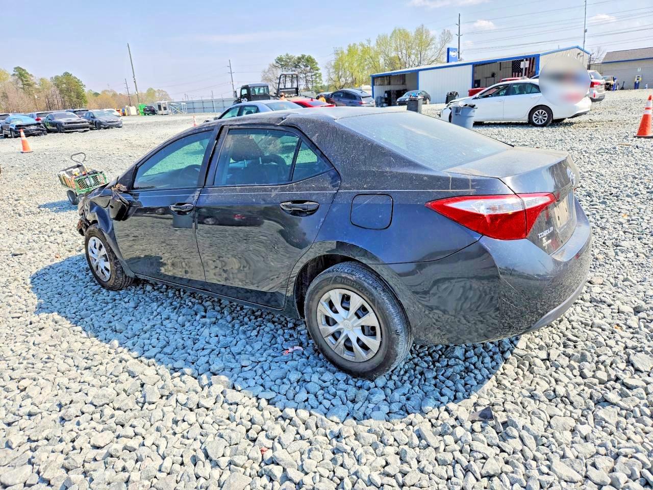2015 TOYOTA COROLLA L photo 2