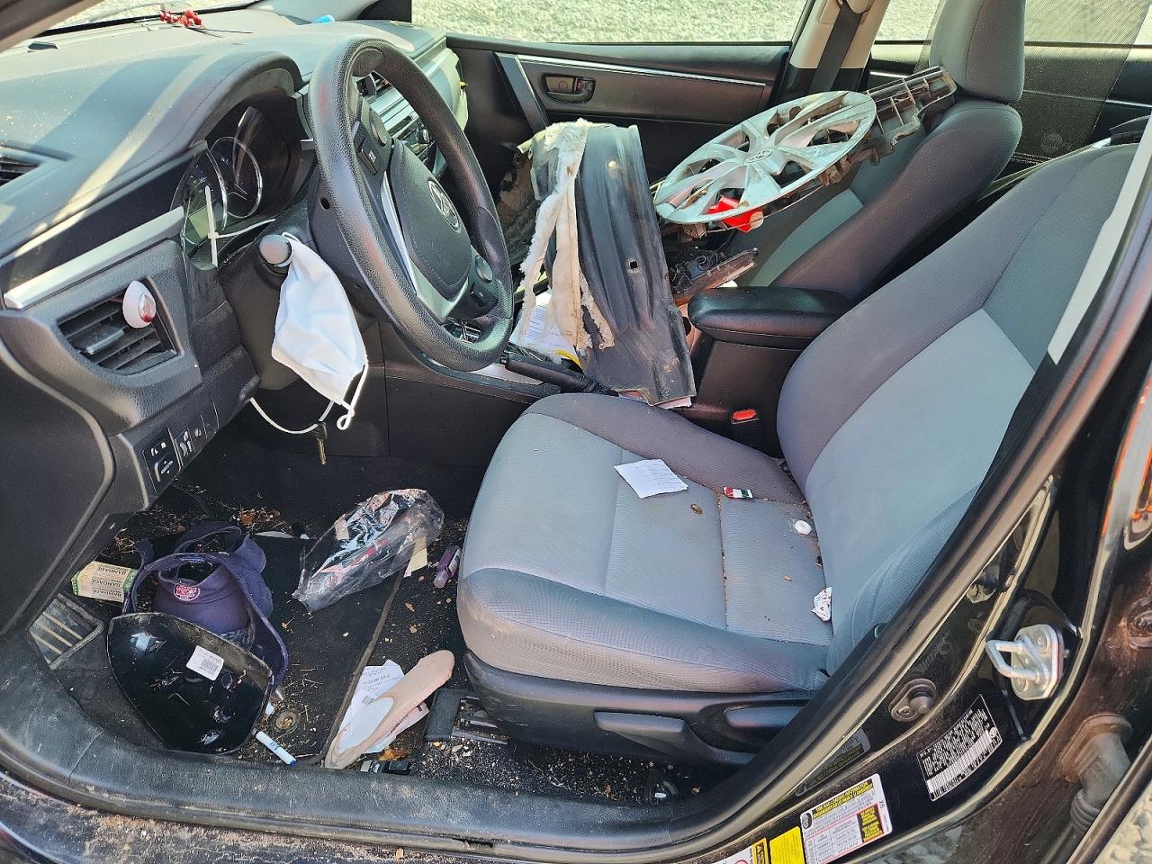 2015 TOYOTA COROLLA L photo 7
