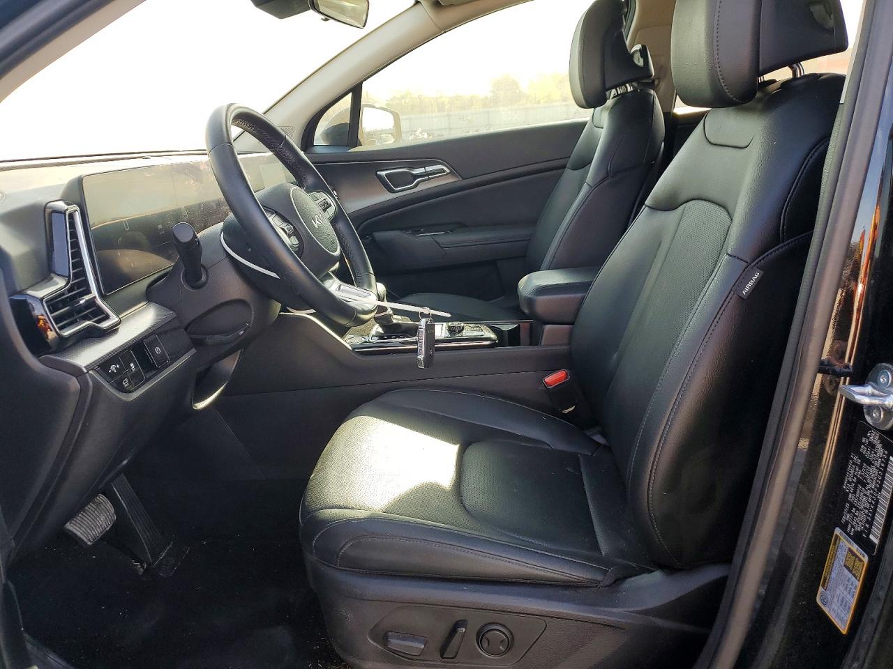 2025 KIA SPORTAGE SX photo 7