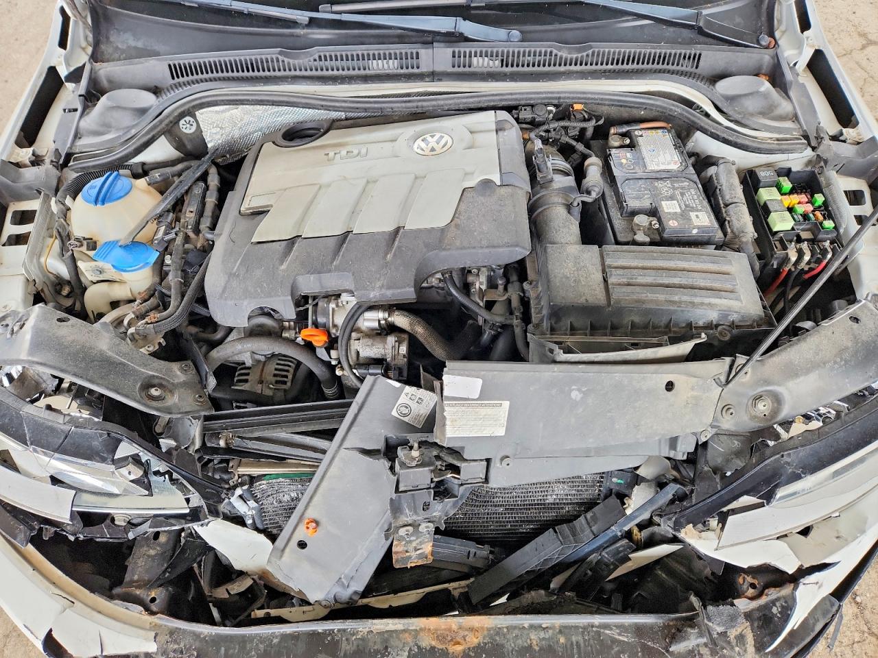 2012 VOLKSWAGEN JETTA TDI photo 31