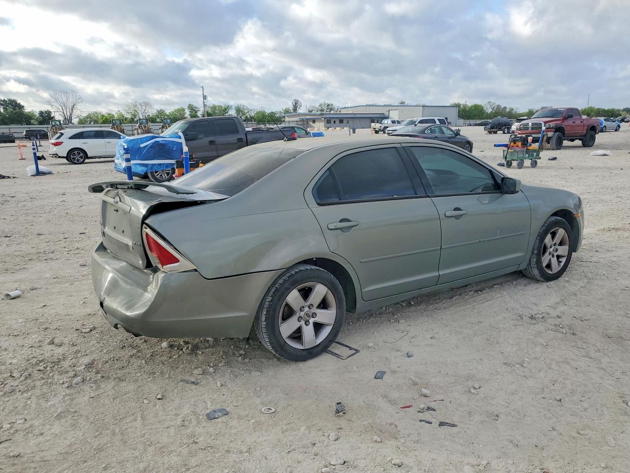 2008 FORD FUSION SE photo 3