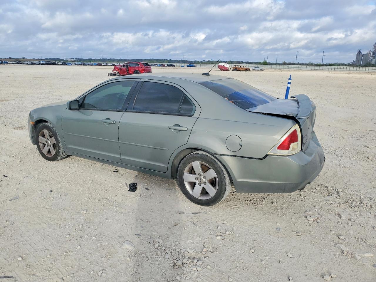 2008 FORD FUSION SE photo 2