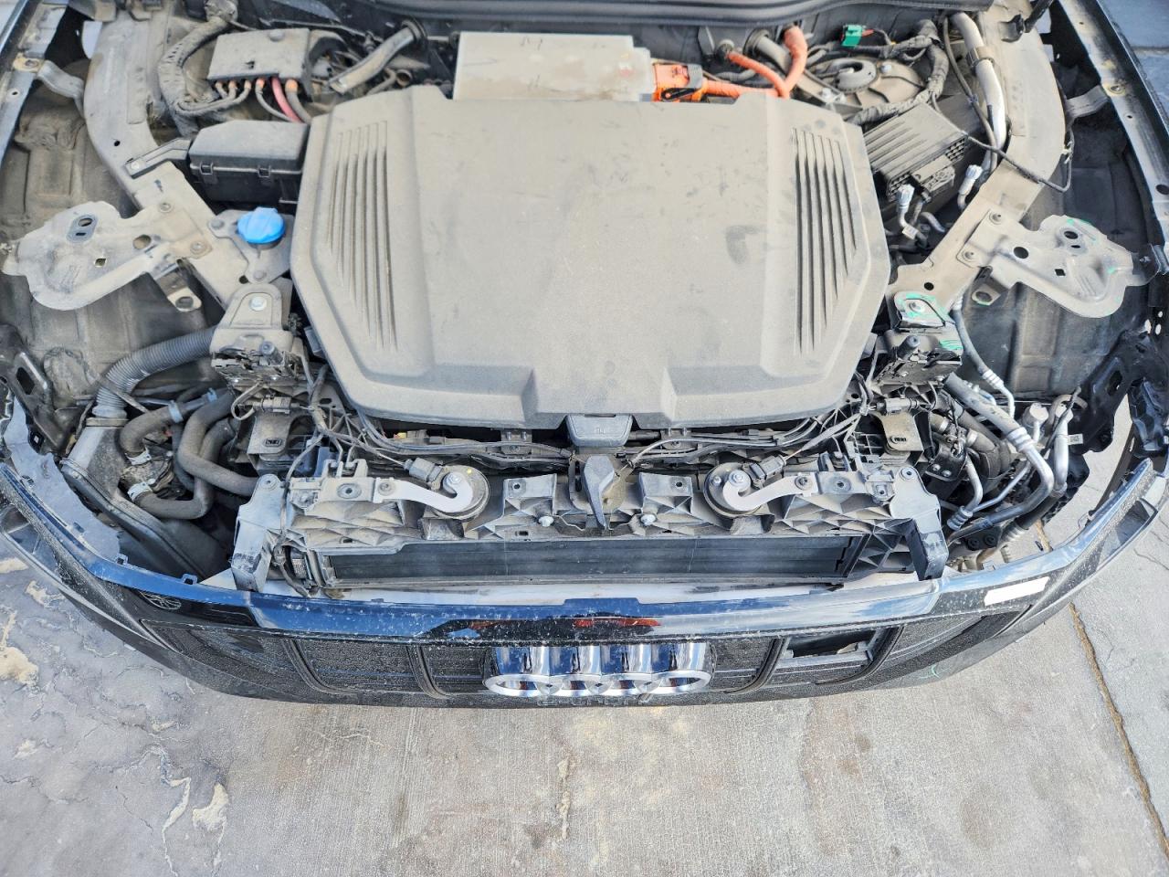 2021 AUDI E-TRON PREMIUM photo 23