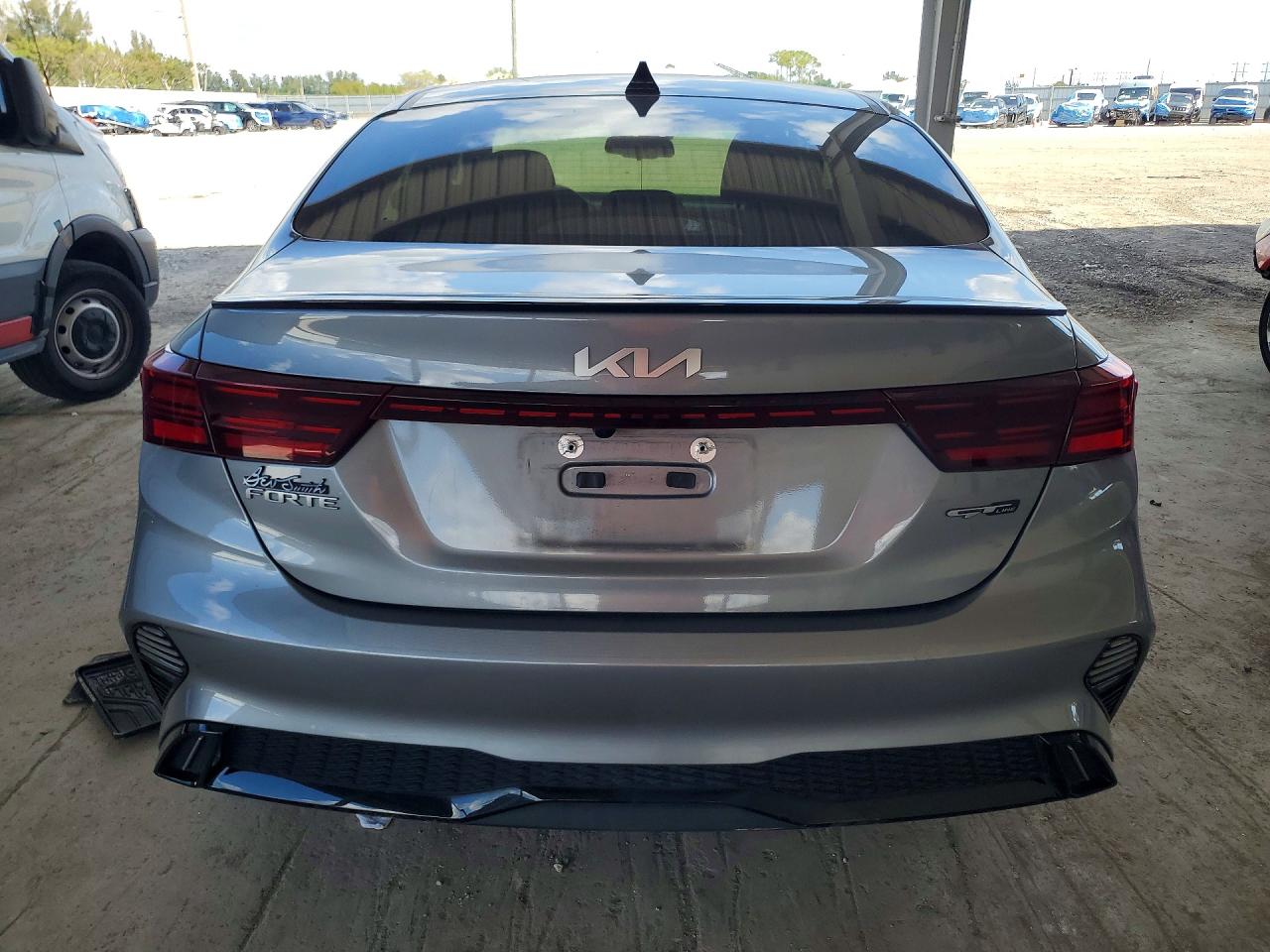 2024 KIA FORTE GT-LINE photo 11