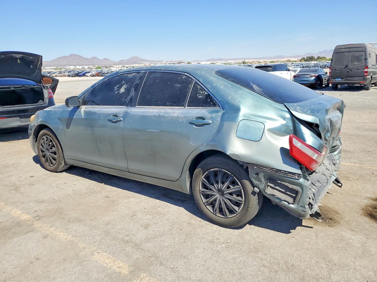 2007 TOYOTA CAMRY LE photo 3