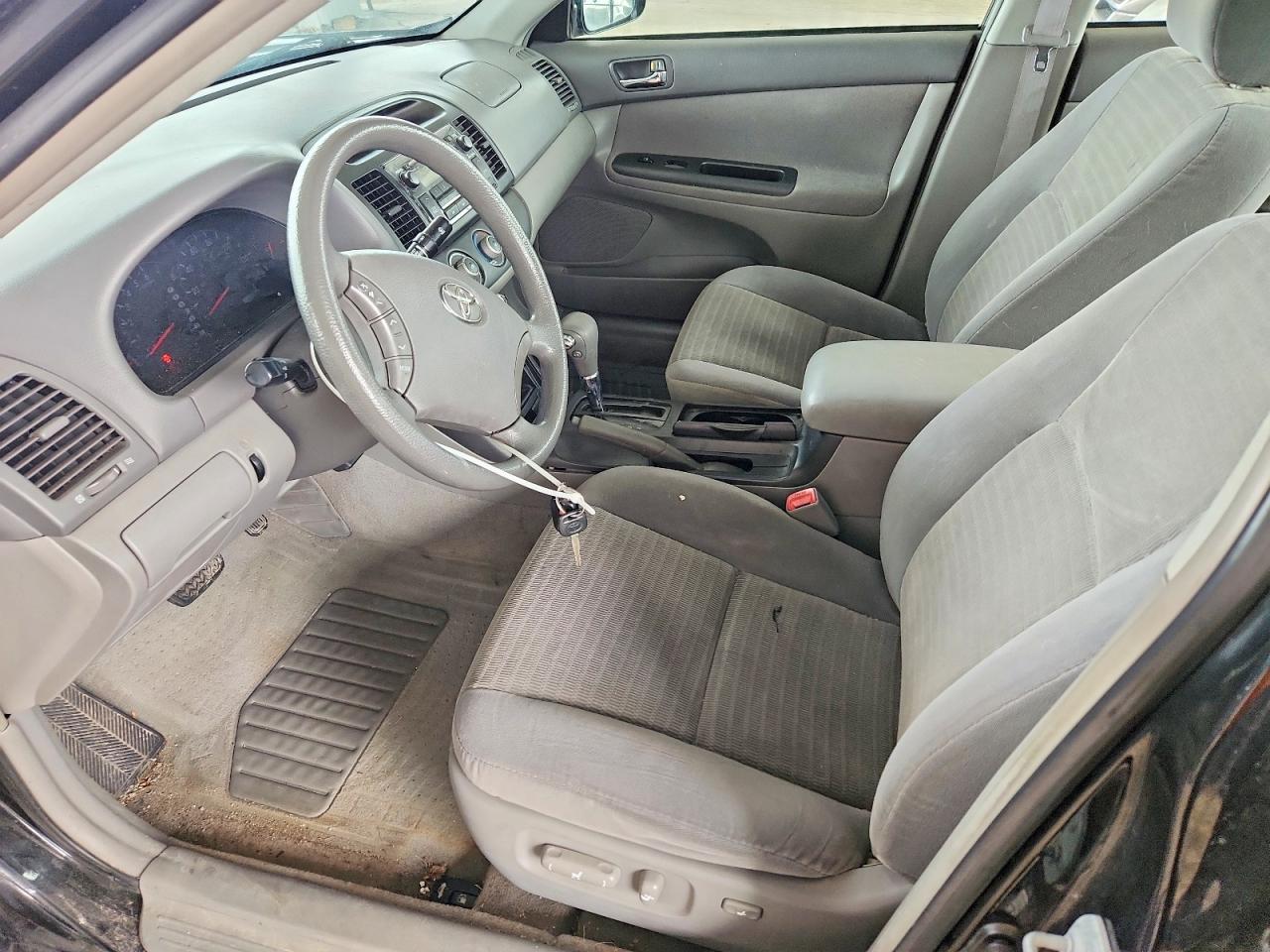 2006 TOYOTA CAMRY LE photo 7