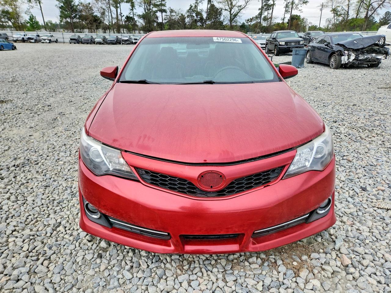 2014 TOYOTA CAMRY SE photo 13