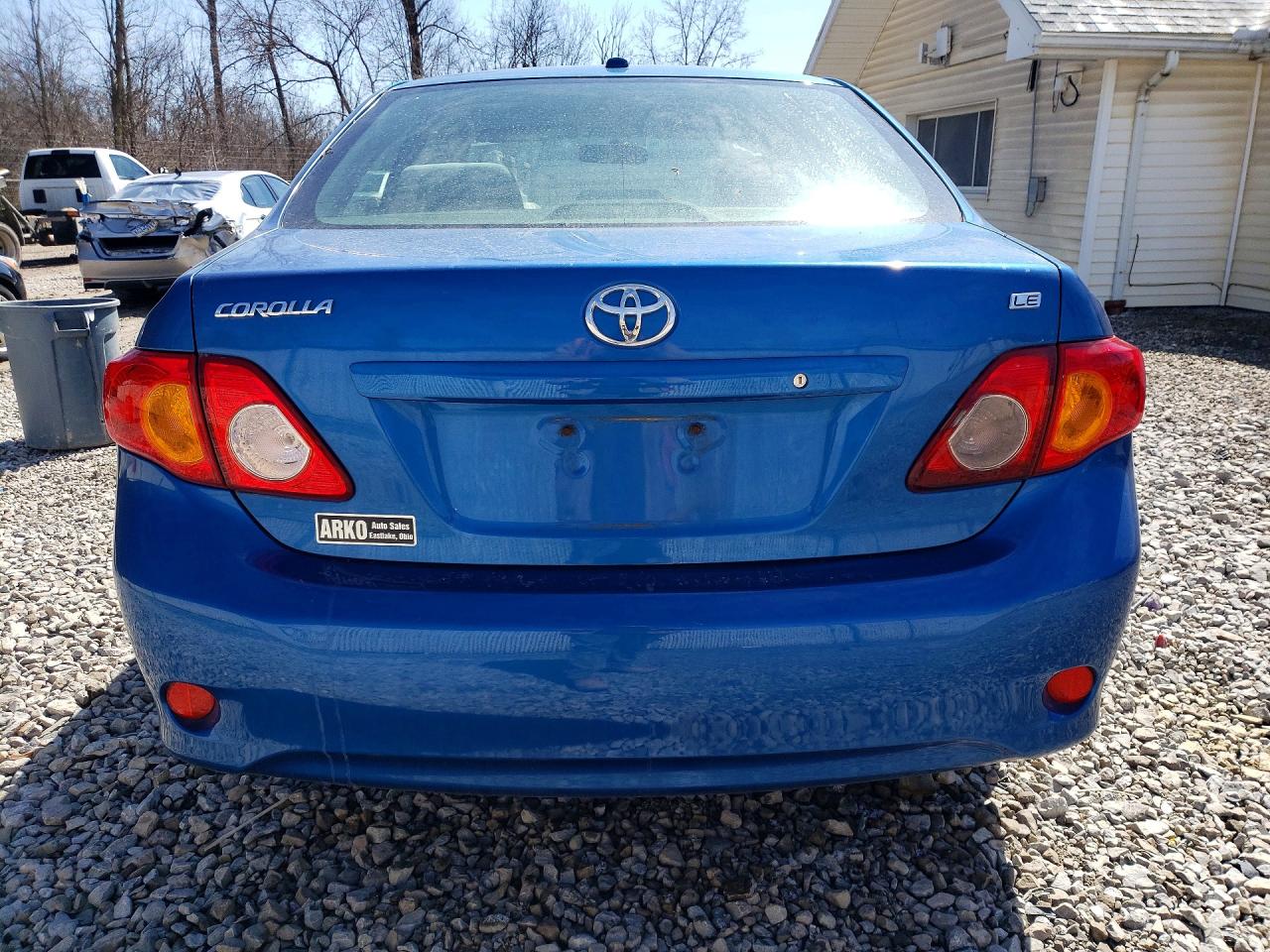 2009 TOYOTA COROLLA LE photo 11