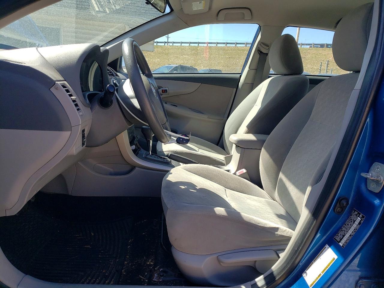 2009 TOYOTA COROLLA LE photo 13