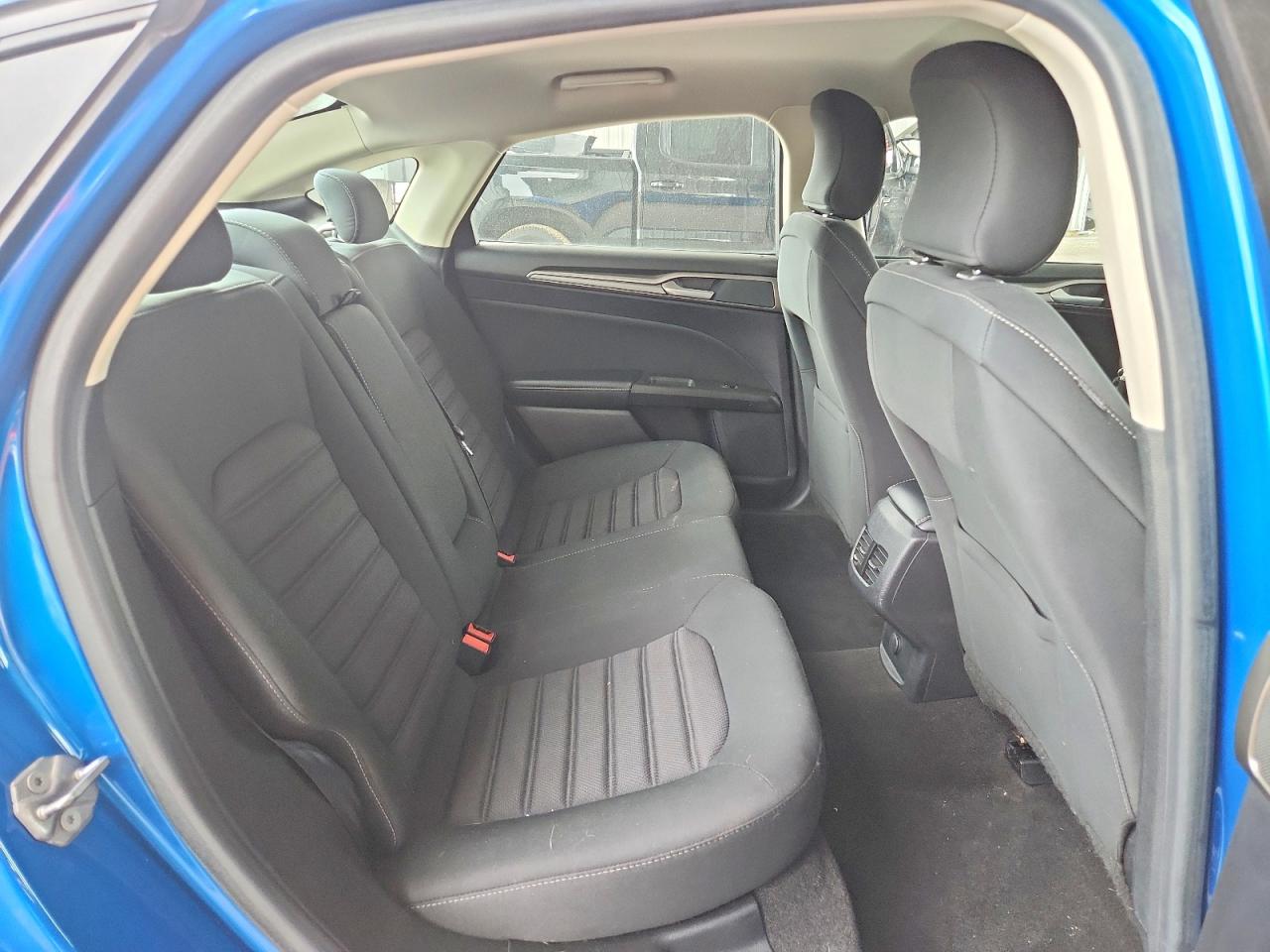 2019 FORD FUSION SE photo 19
