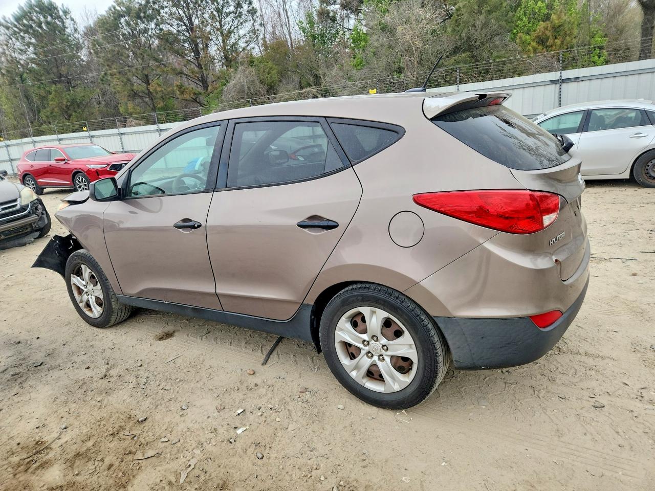 2013 HYUNDAI TUCSON GL photo 3
