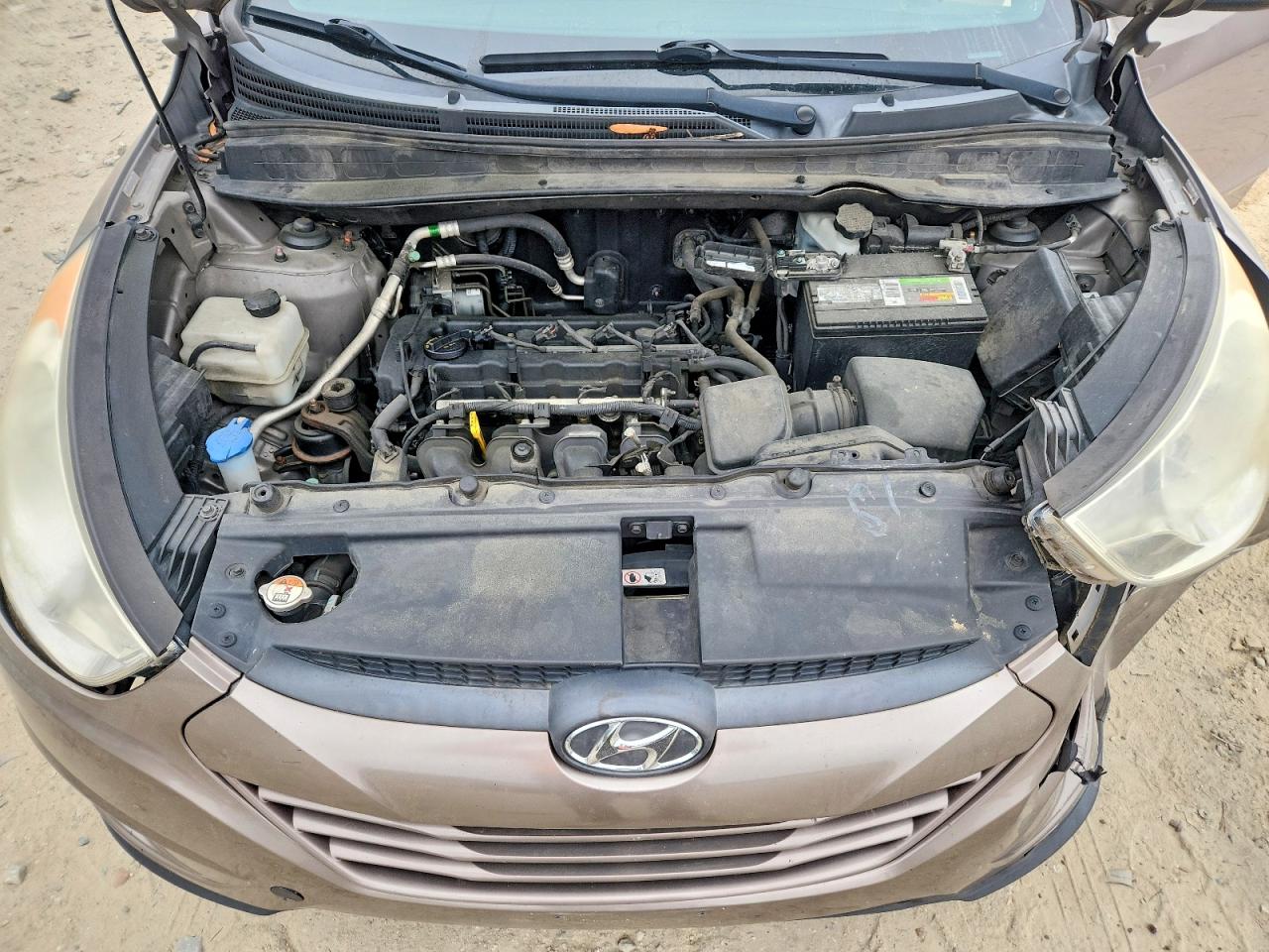 2013 HYUNDAI TUCSON GL photo 23