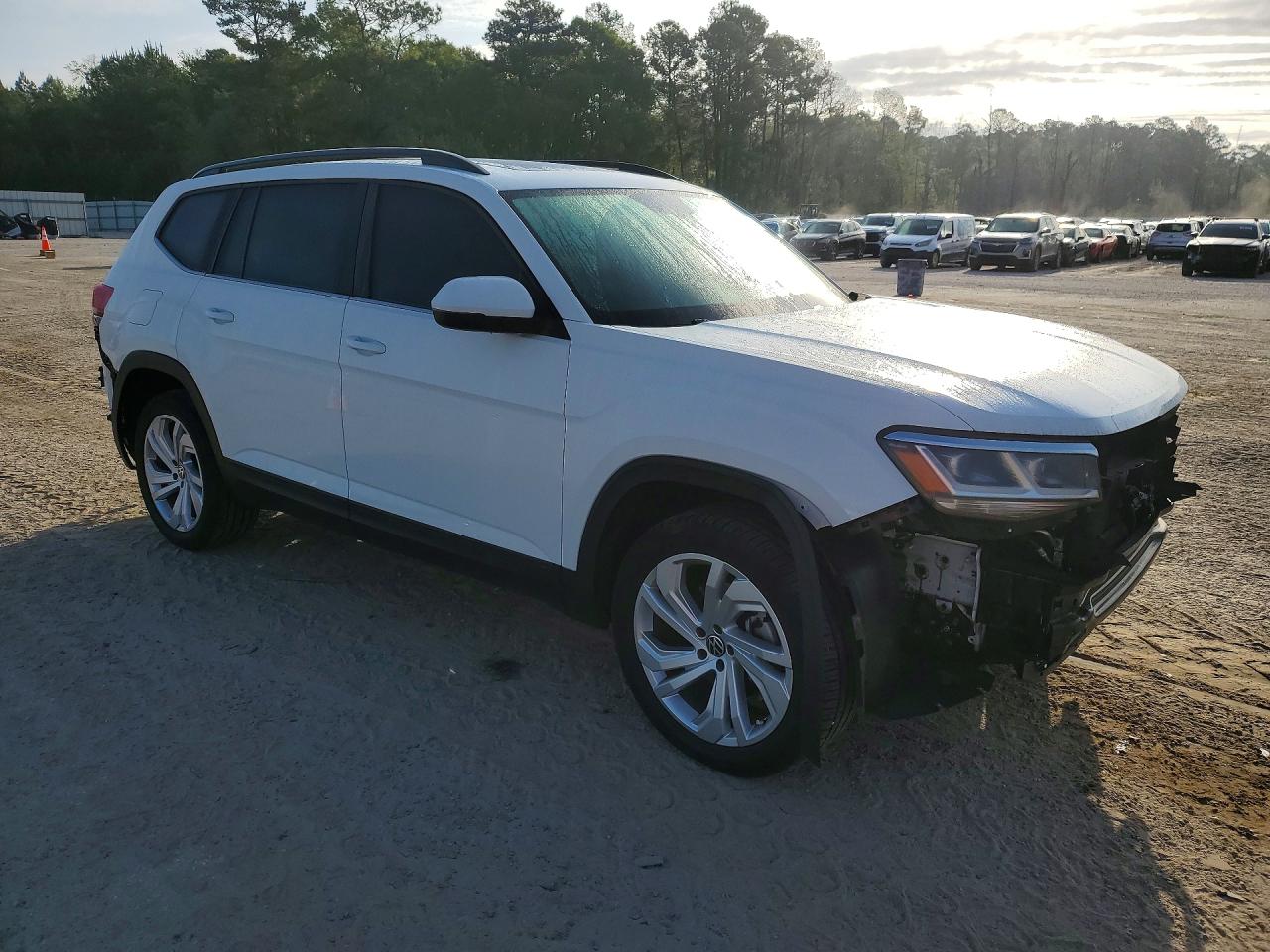2023 VOLKSWAGEN ATLAS SE photo 10