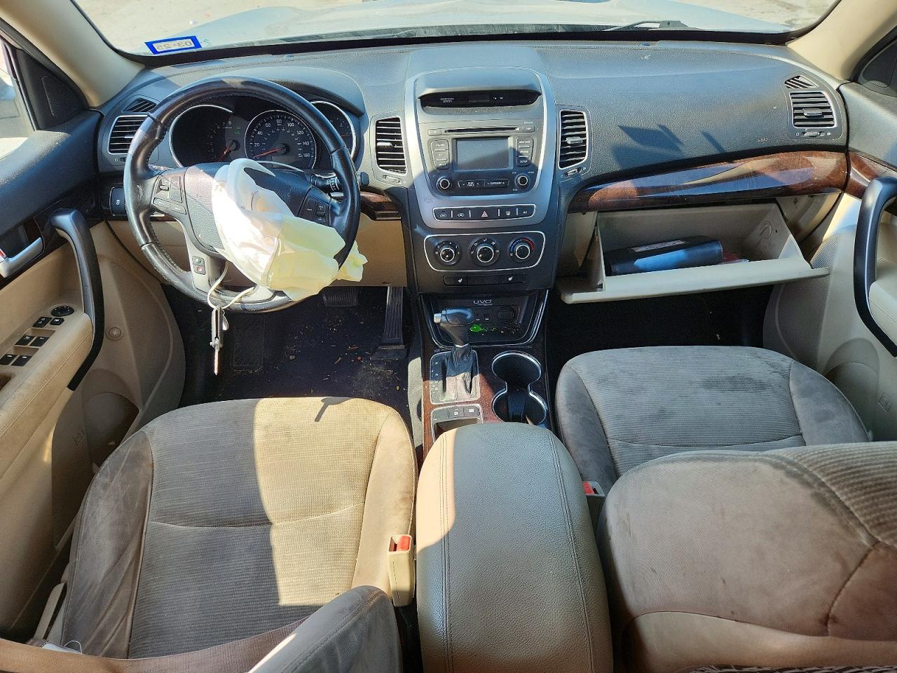 2014 KIA SORENTO LX photo 22