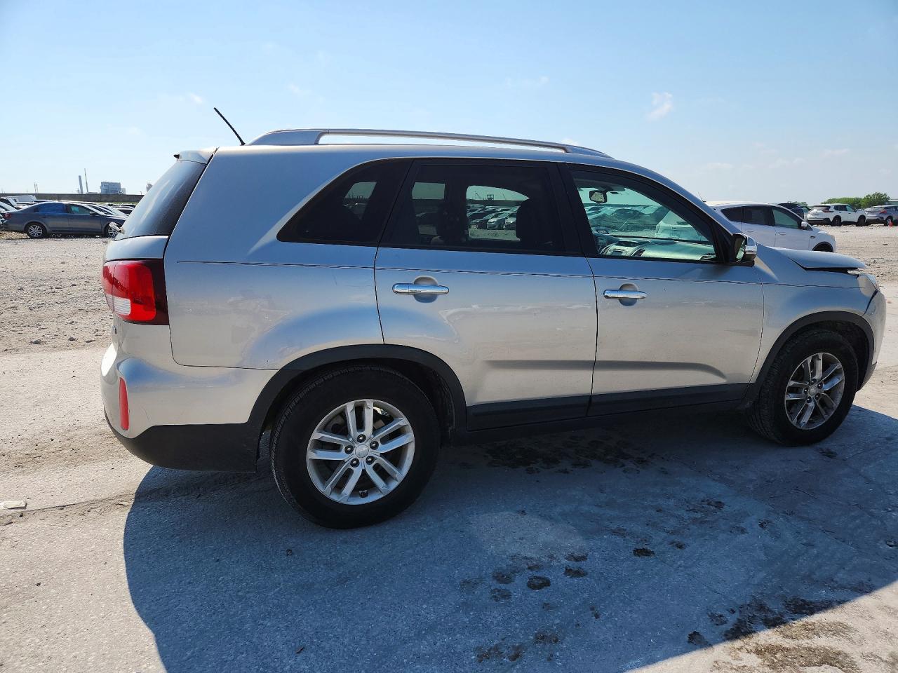 2014 KIA SORENTO LX photo 7