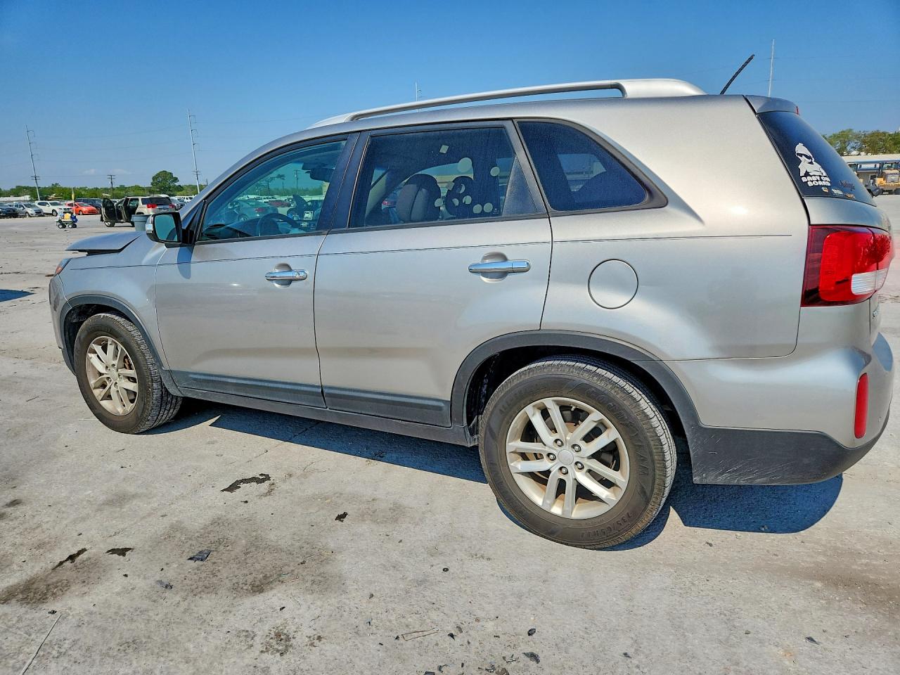 2014 KIA SORENTO LX photo 4
