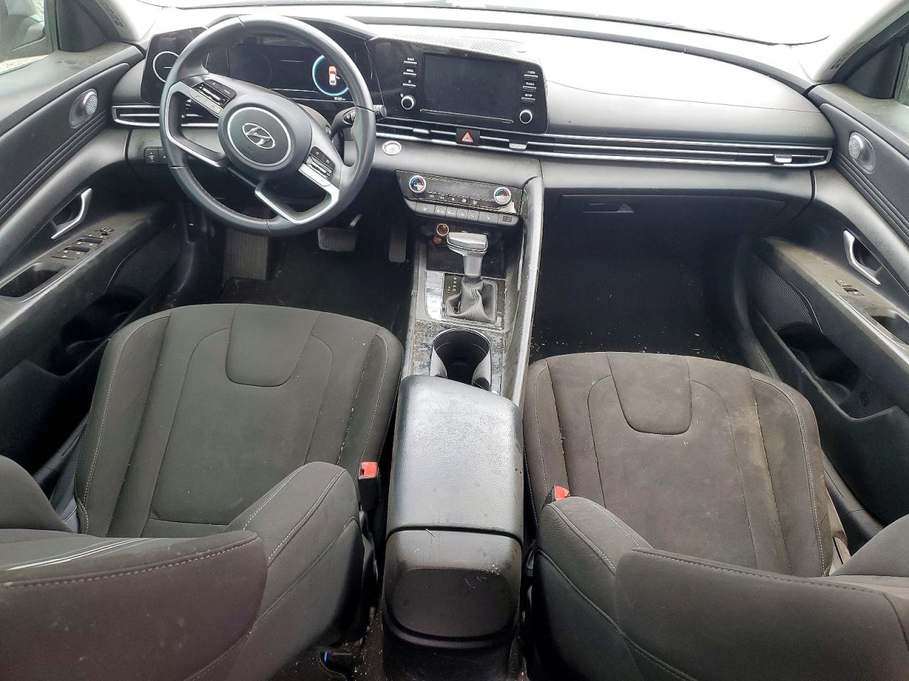 2022 HYUNDAI ELANTRA SEL photo 22