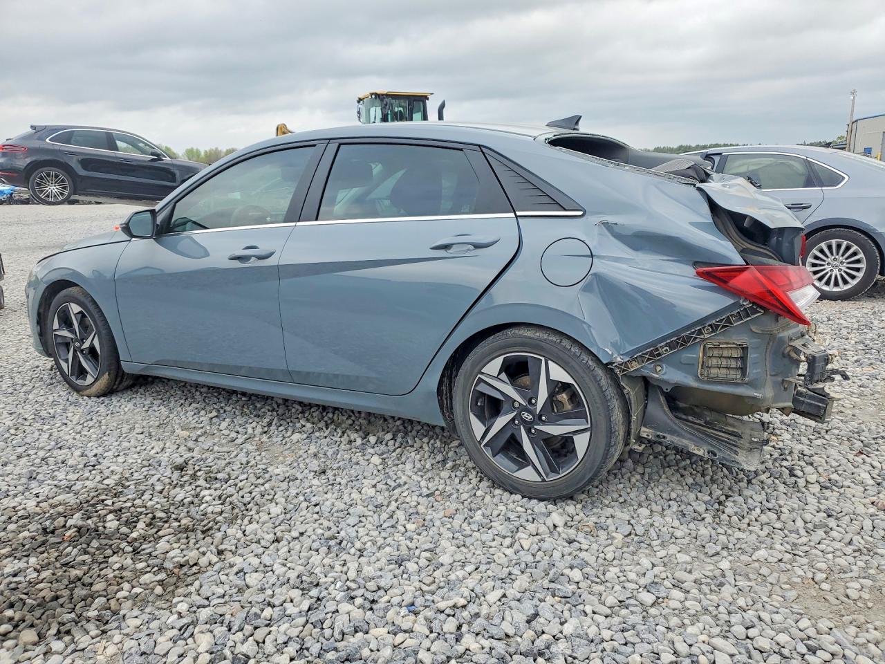 2022 HYUNDAI ELANTRA SEL photo 4