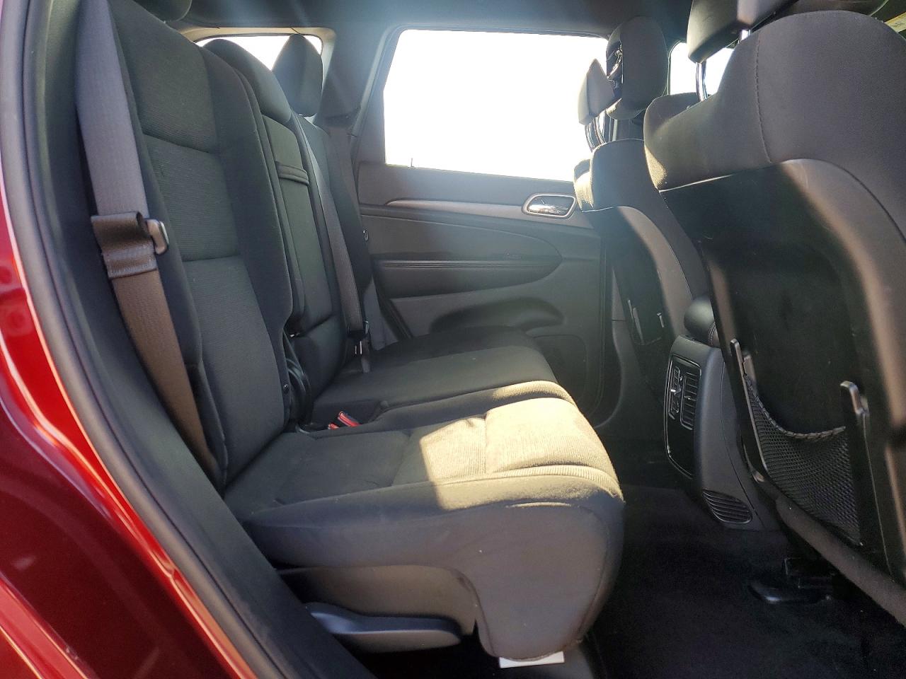 2016 JEEP GRAND CHEROKEE LAREDO photo 21