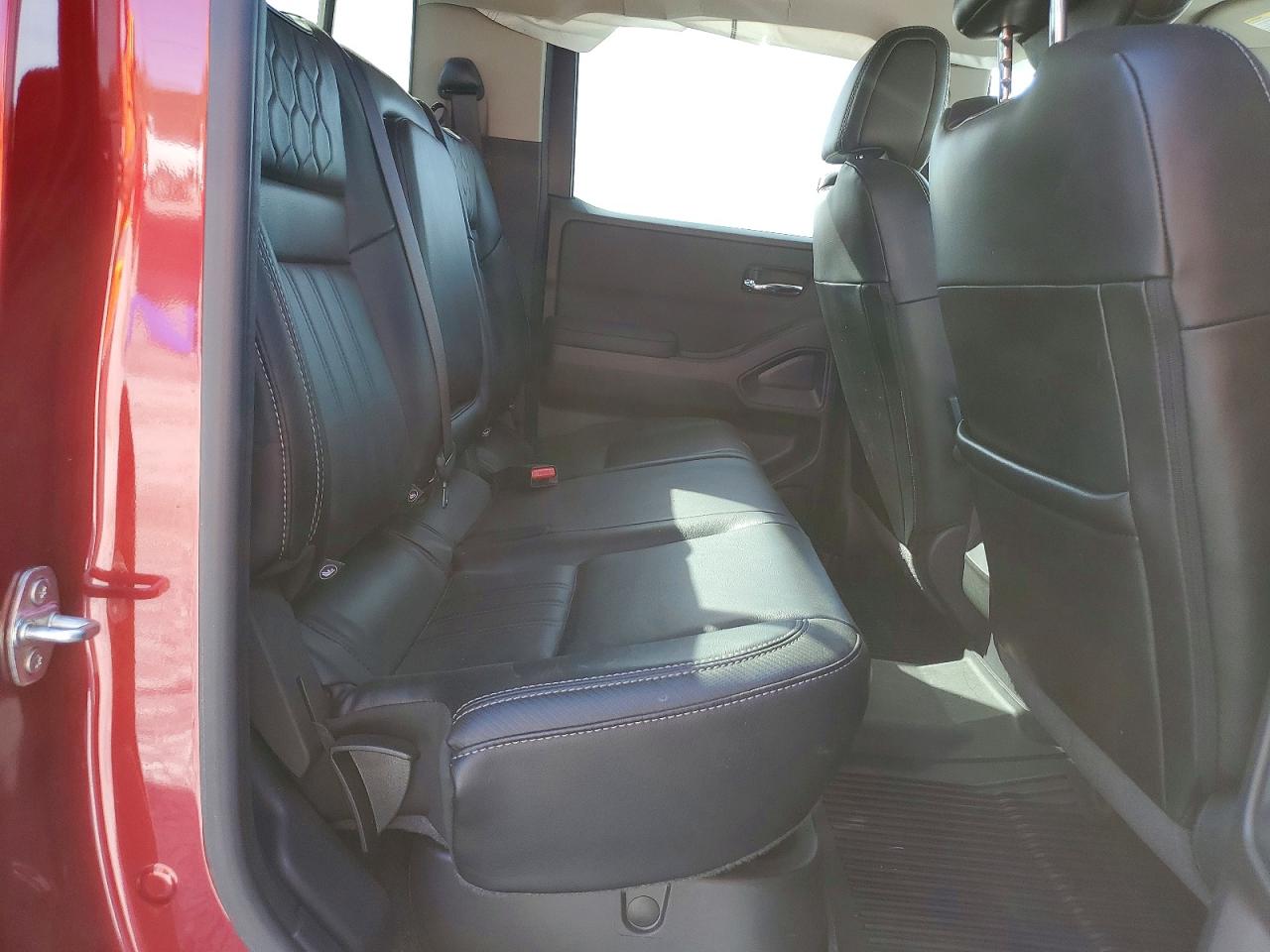 2024 NISSAN FRONTIER SL photo 10