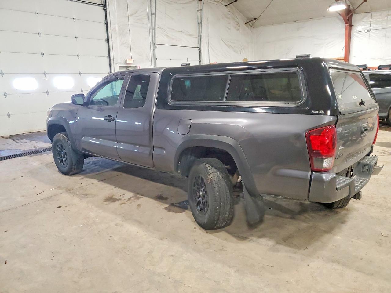 2019 TOYOTA TACOMA SR V6 photo 4