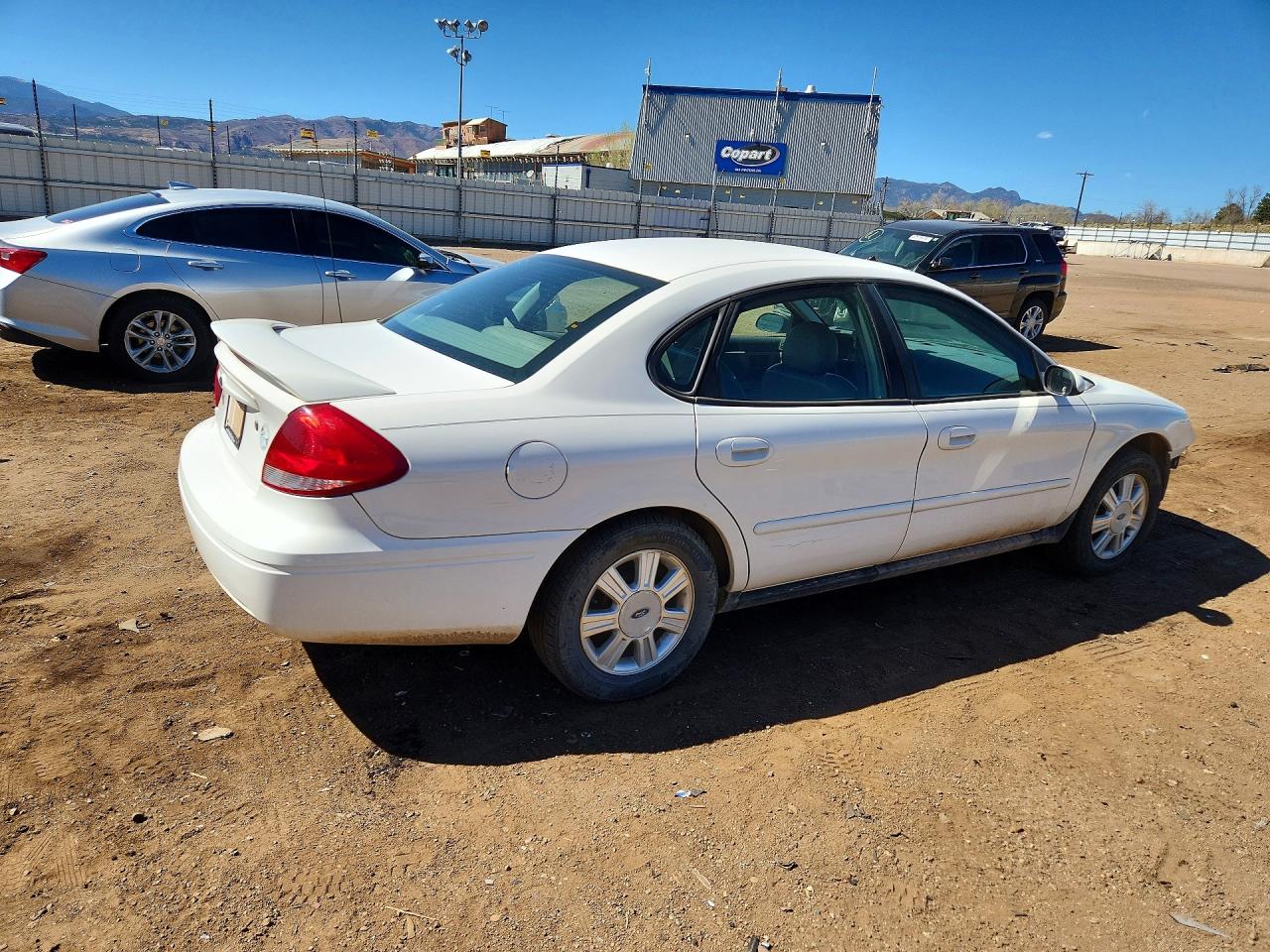 2007 FORD TAURUS SEL photo 5