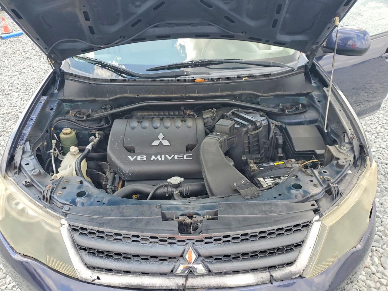 2007 MITSUBISHI OUTLANDER ES photo 23