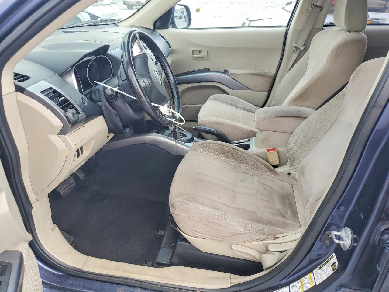2007 MITSUBISHI OUTLANDER ES photo 13