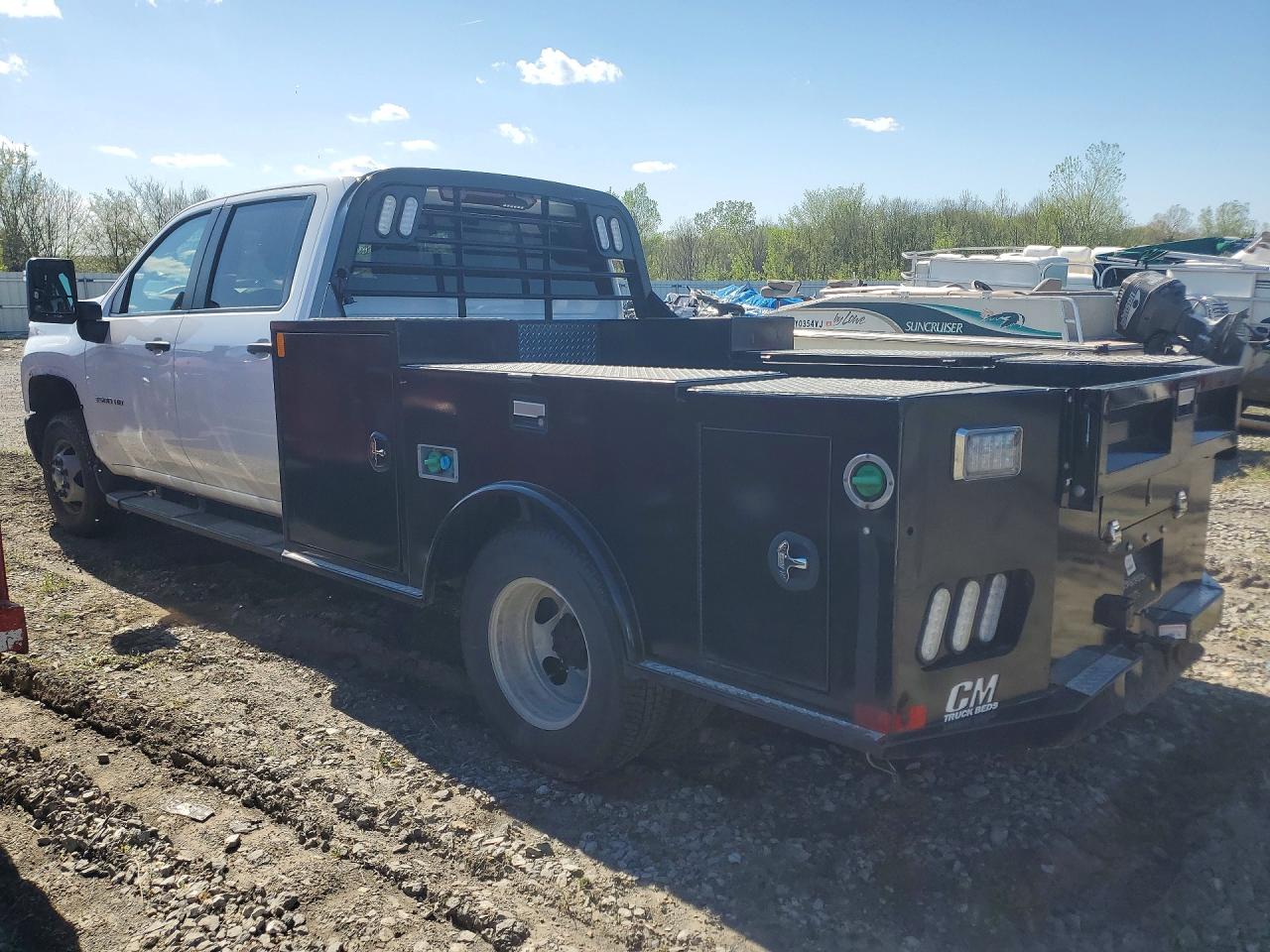 2024 CHEVROLET SILVERADO K3500 photo 4