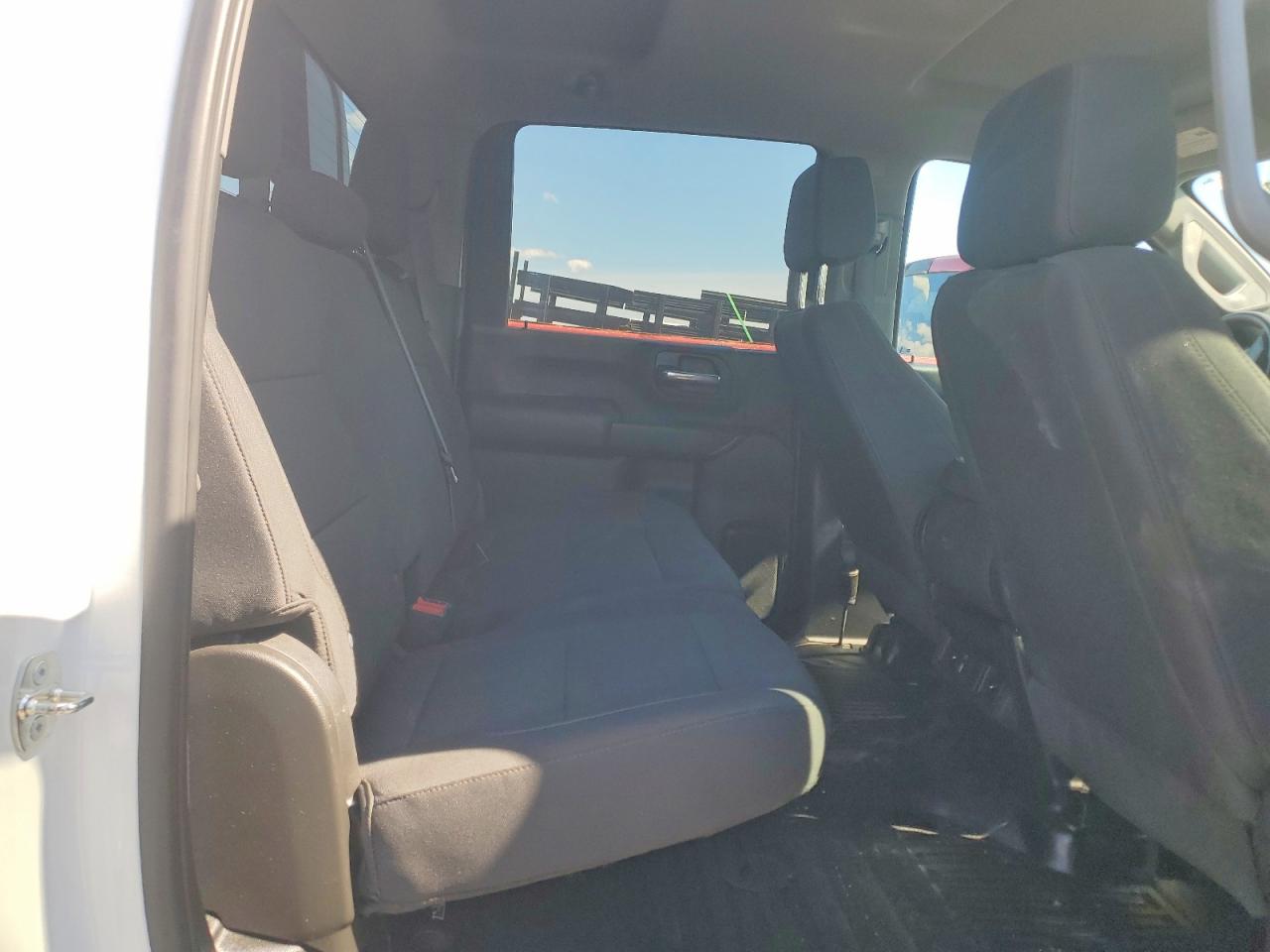 2024 CHEVROLET SILVERADO K3500 photo 28