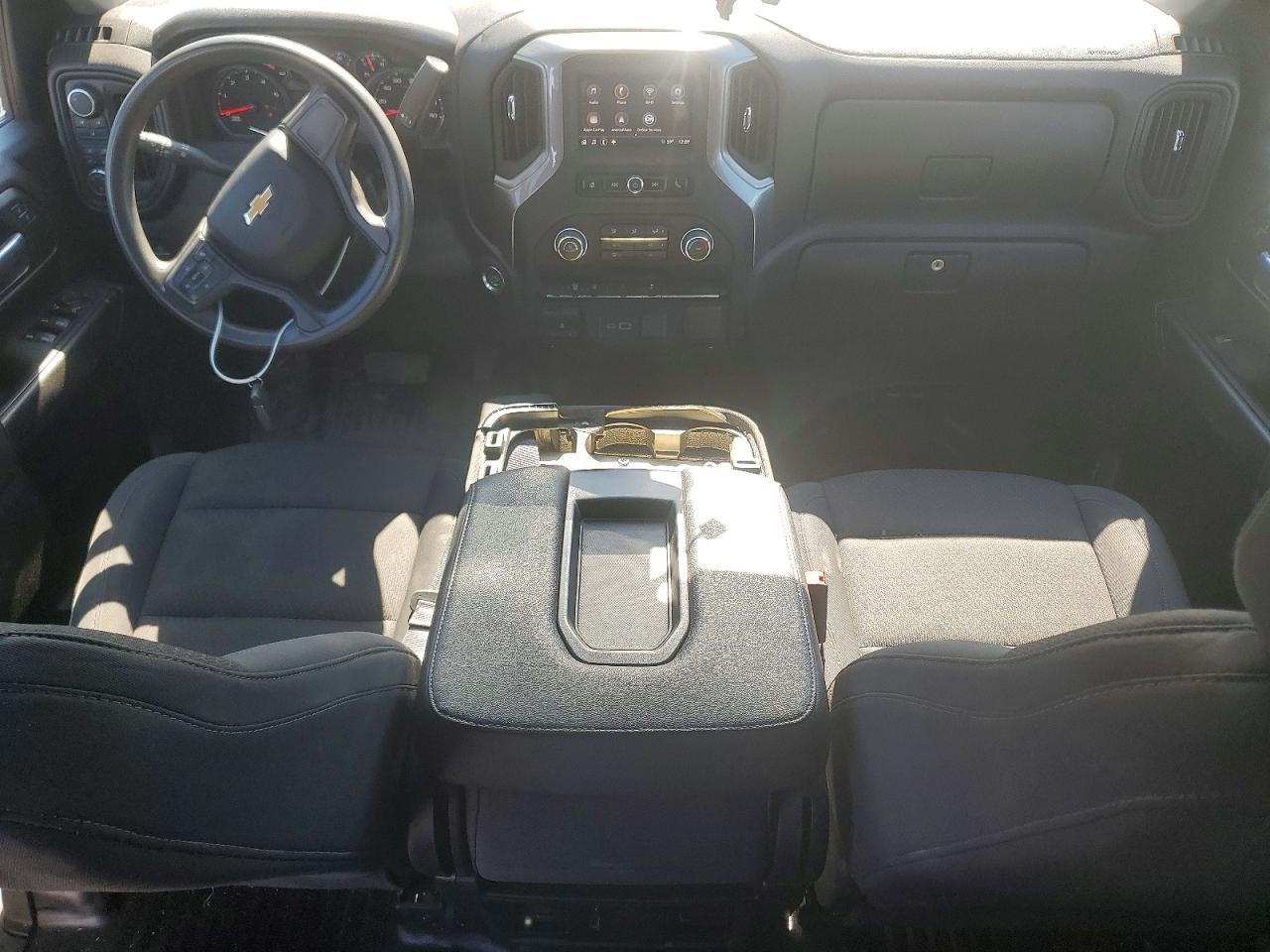 2024 CHEVROLET SILVERADO K3500 photo 22