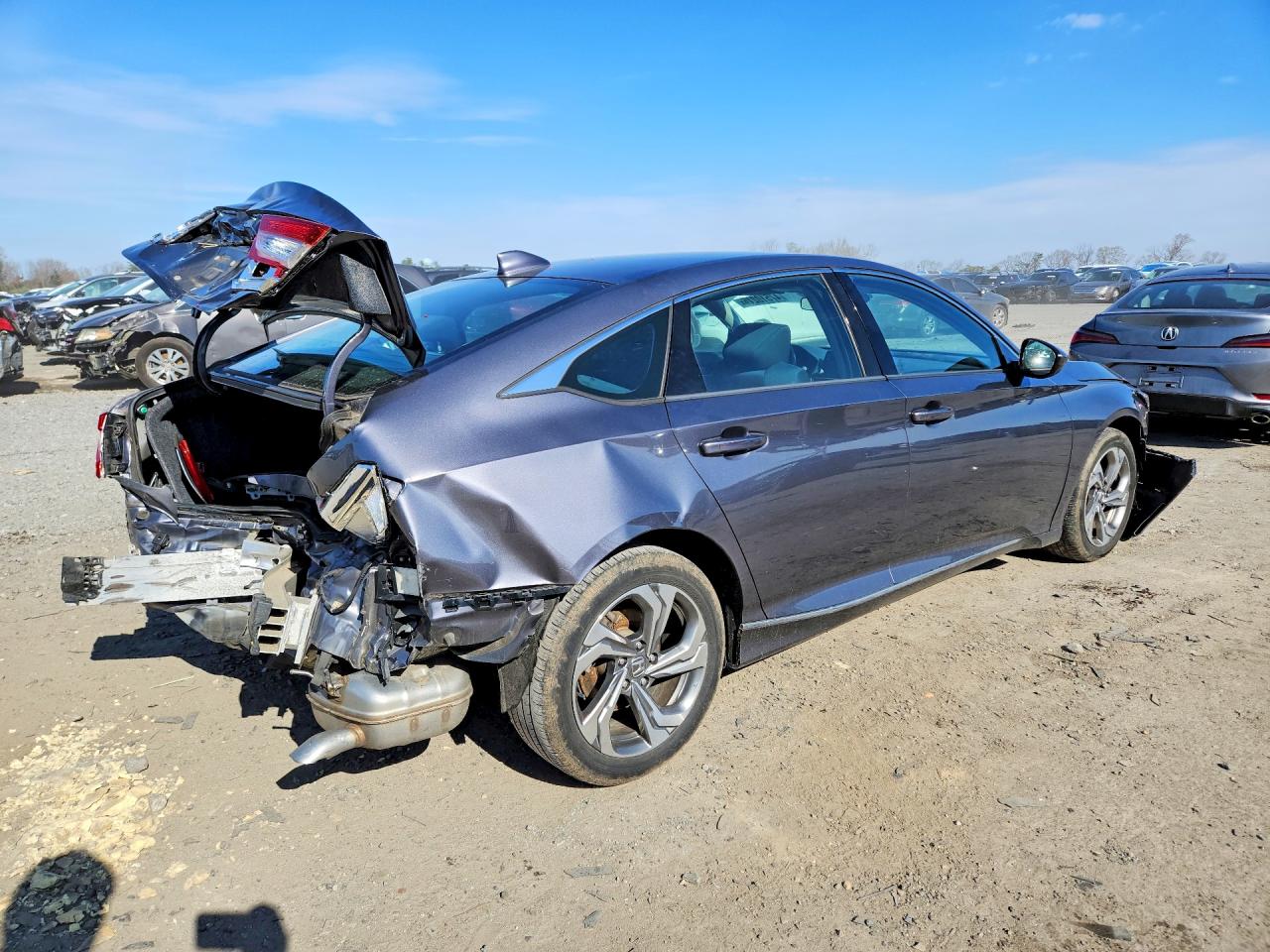 2018 HONDA ACCORD EX photo 5