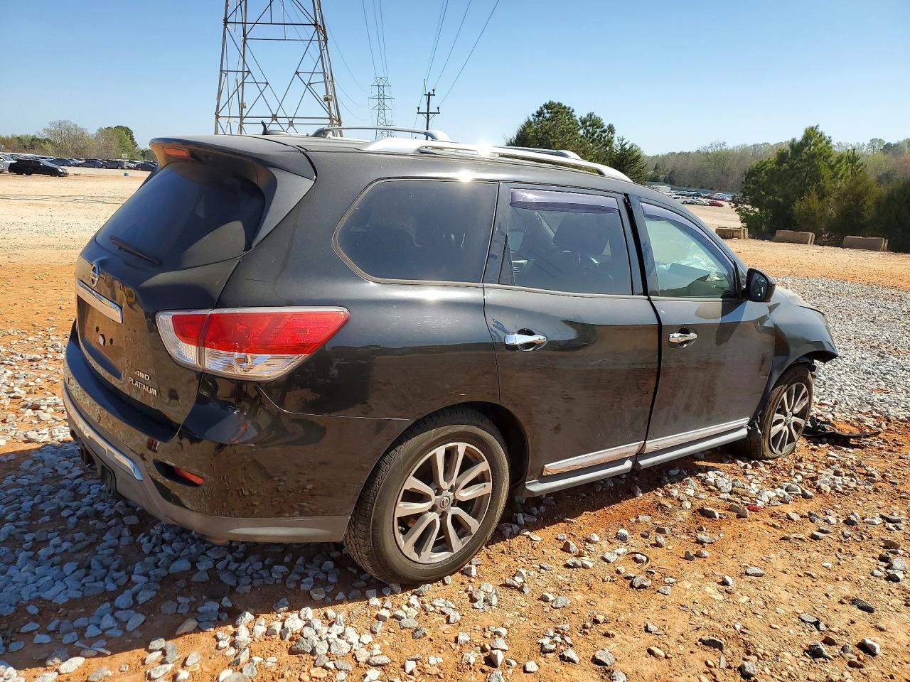 2013 NISSAN PATHFINDER S photo 5