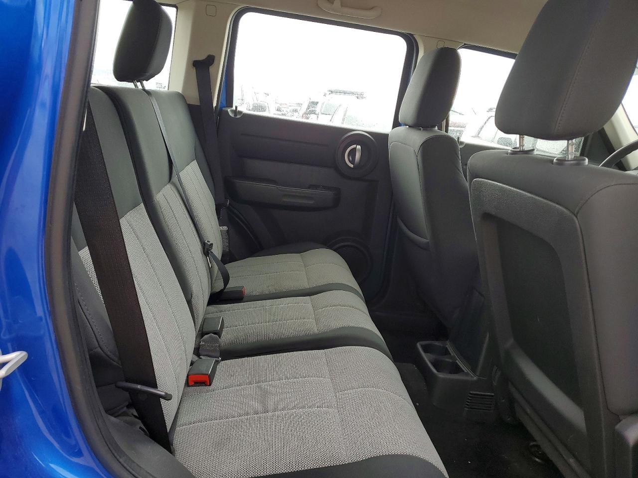 2008 DODGE NITRO SXT photo 10