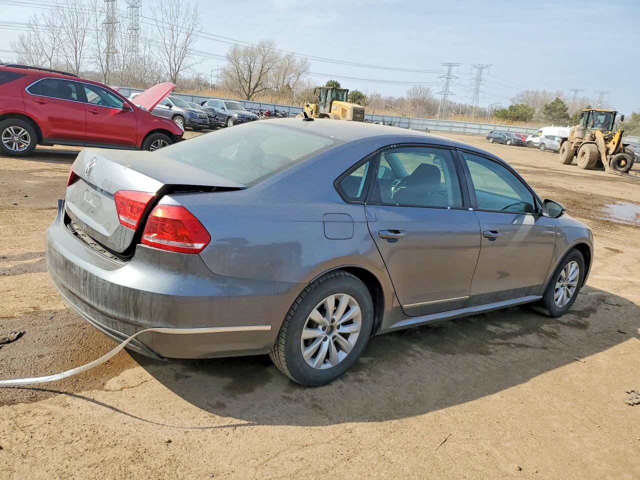 2012 VOLKSWAGEN PASSAT S photo 3