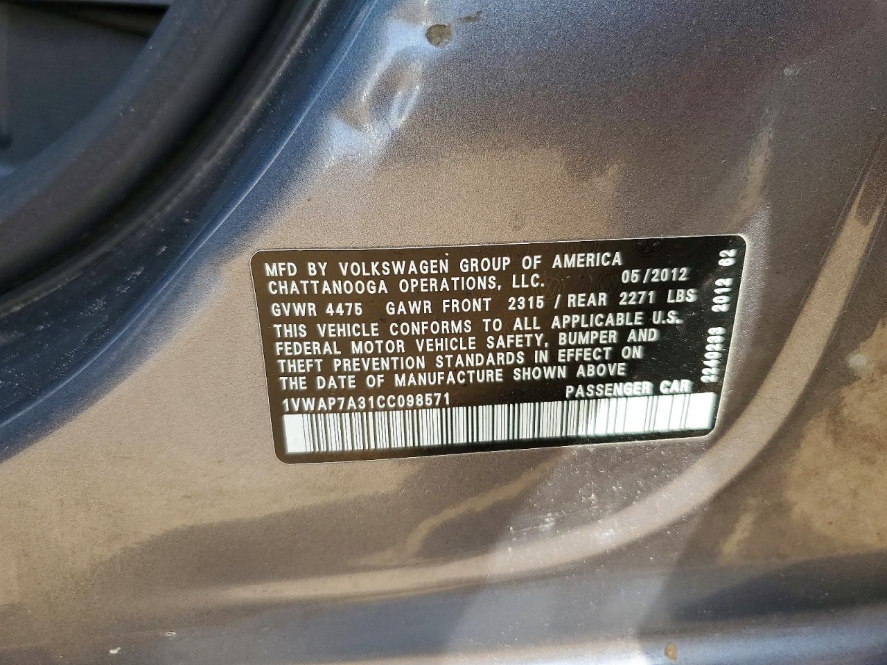 2012 VOLKSWAGEN PASSAT S photo 12