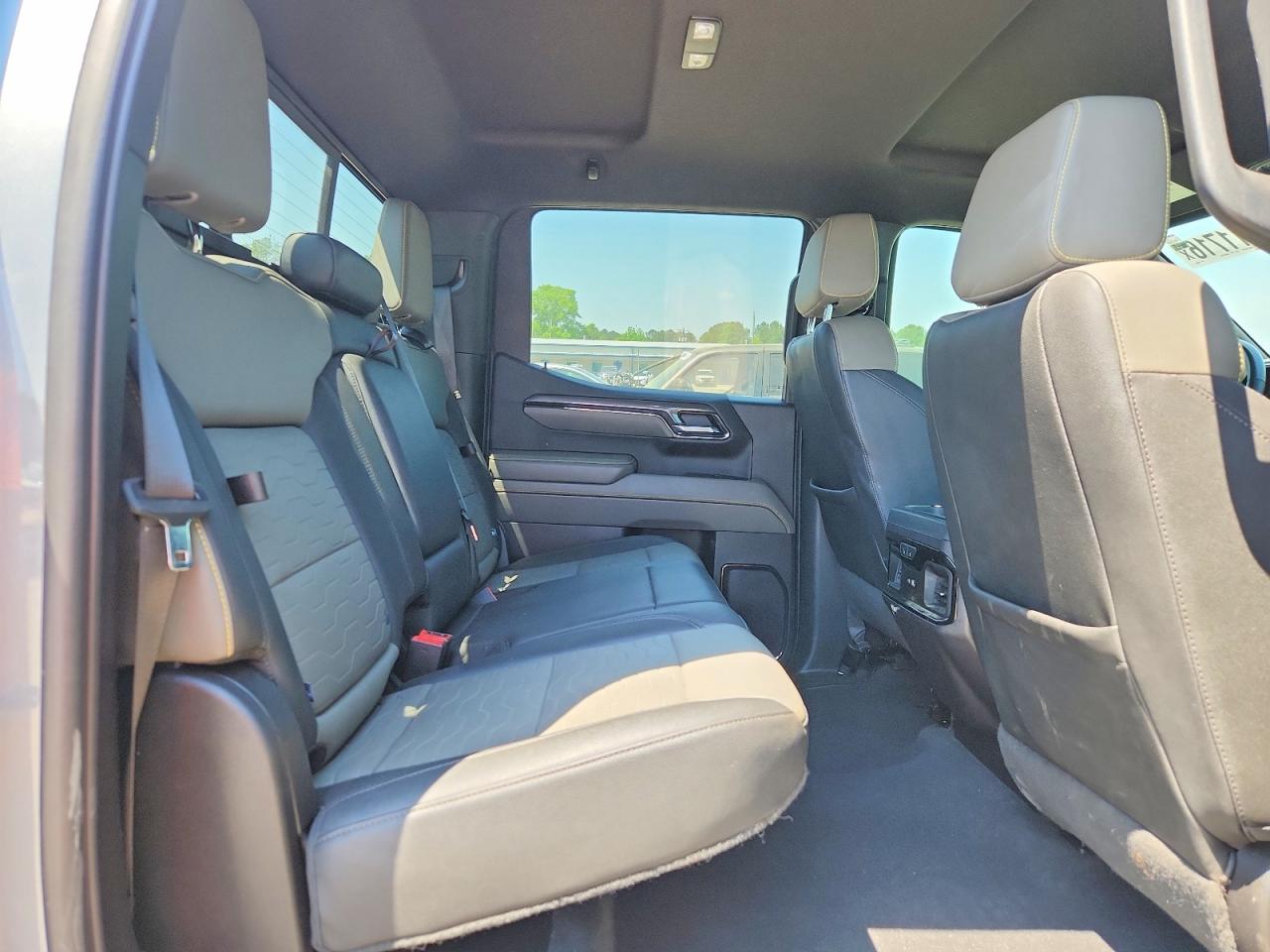 2024 CHEVROLET SILVERADO K1500 ZR2 photo 28
