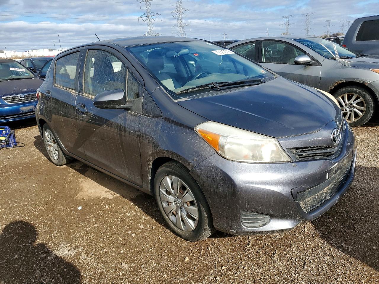 2012 TOYOTA YARIS 5-DOOR L photo 4