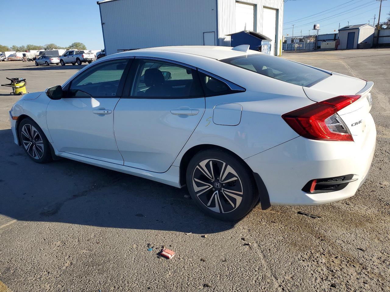 2017 HONDA CIVIC photo 3