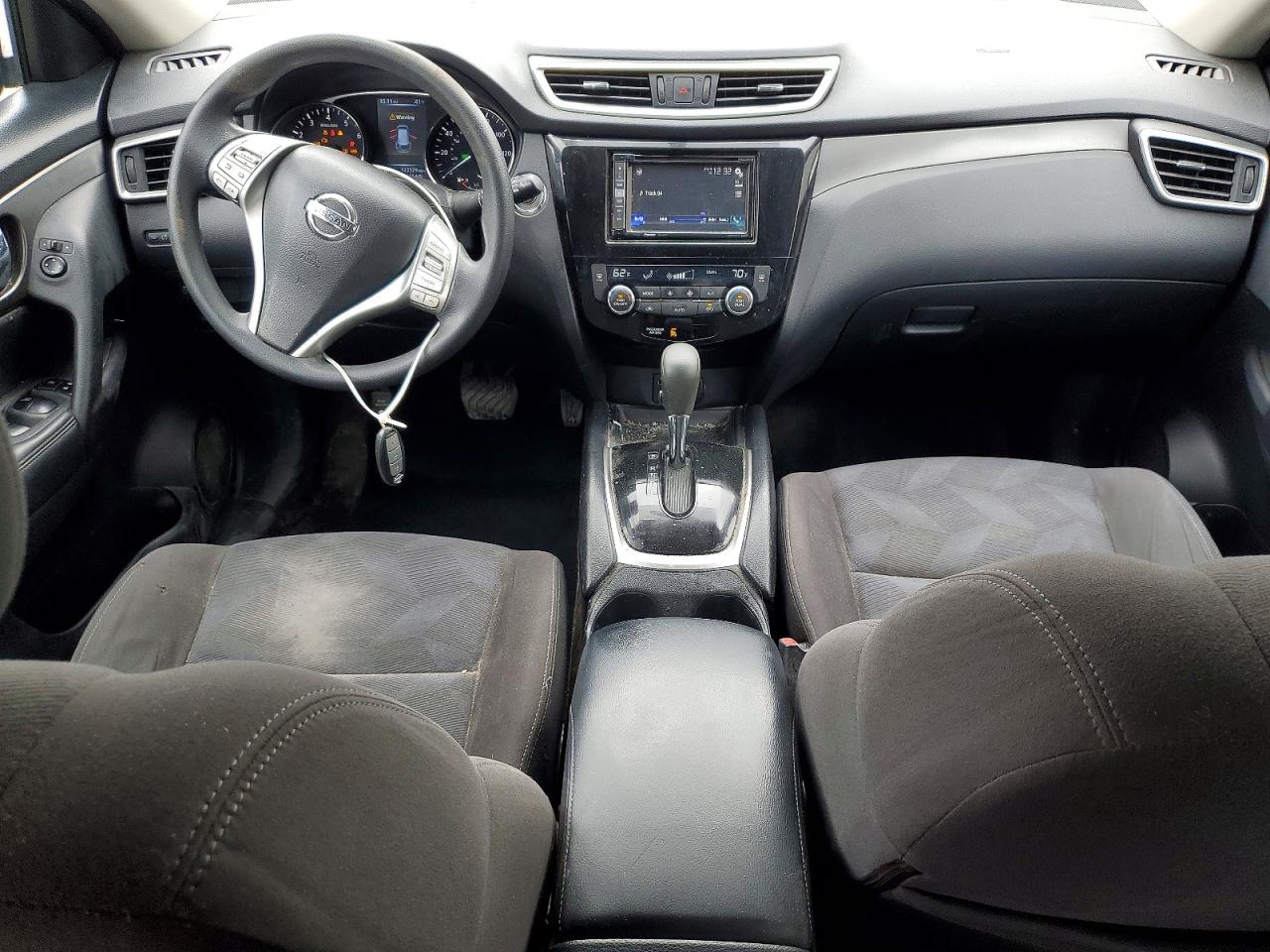 2016 NISSAN ROGUE SV photo 22