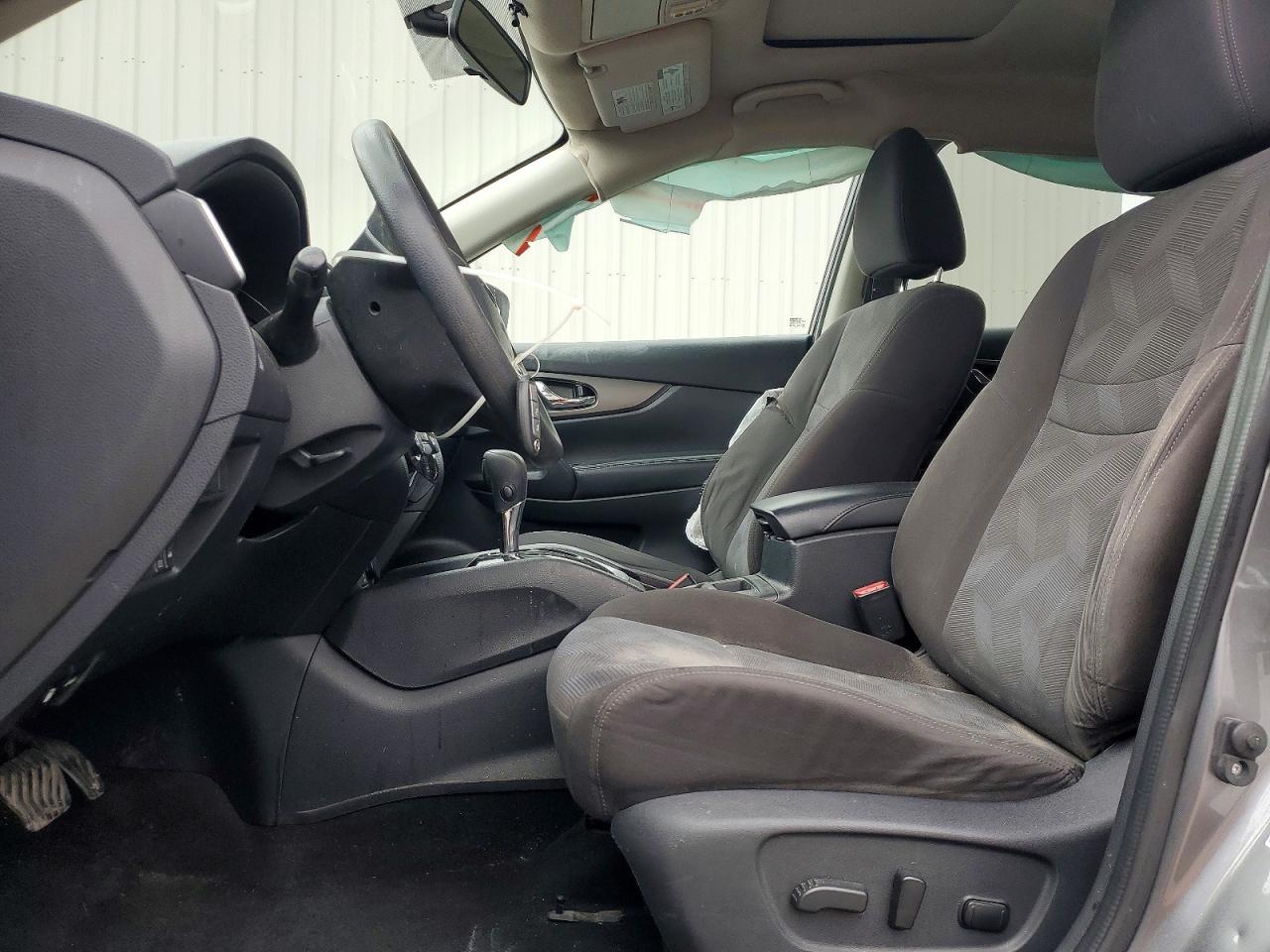 2016 NISSAN ROGUE SV photo 19